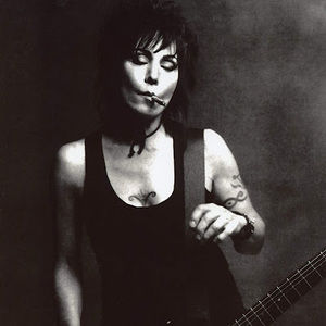 Meet your Posher, Bay